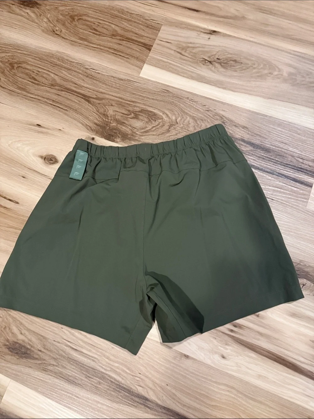5inch Fabletics Men's Athletic Shorts Olive Green - Picture 4 of 5